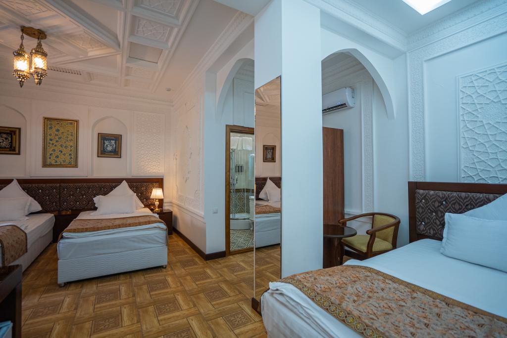 Shahriston Hotel