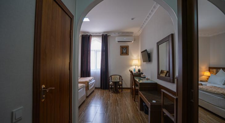 Large Twin Room