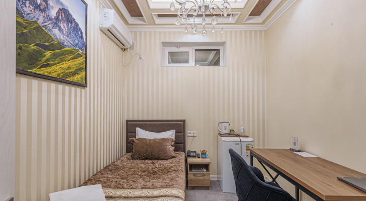Single Room without windows