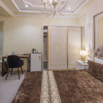 Suite with "king-size" bed