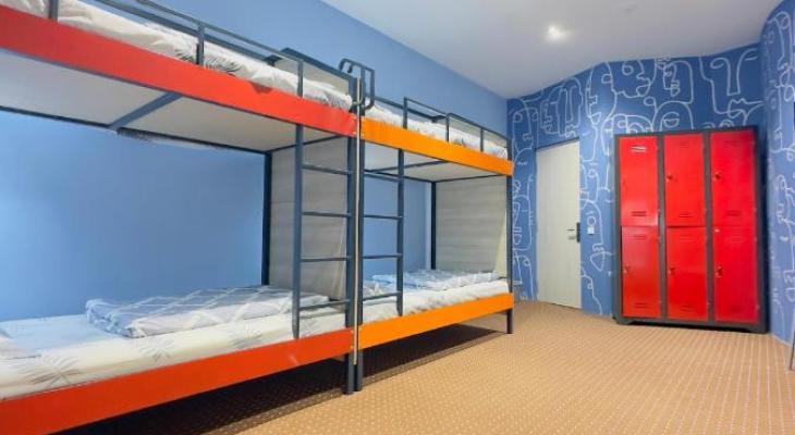 7-bed shared room for men.