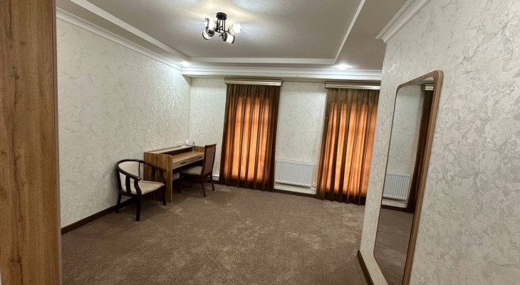 Suite with "king-size" bed