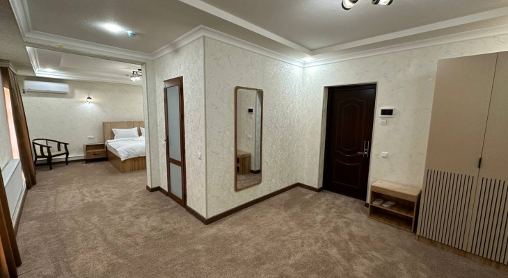 Suite with "king-size" bed