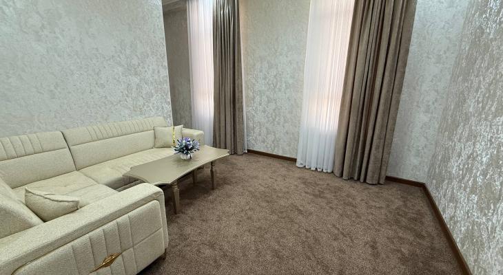 Suite with "king-size" bed