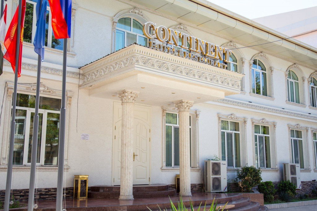 Гостиница Continent