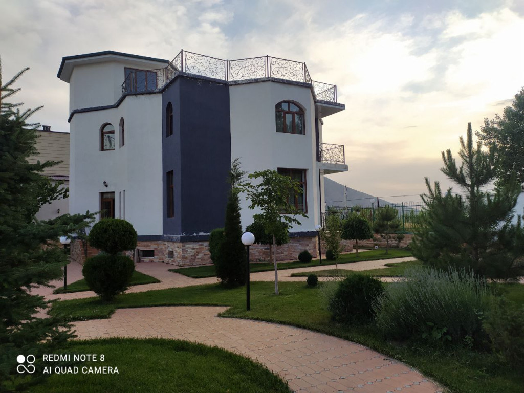 Курортный отель Quyosh