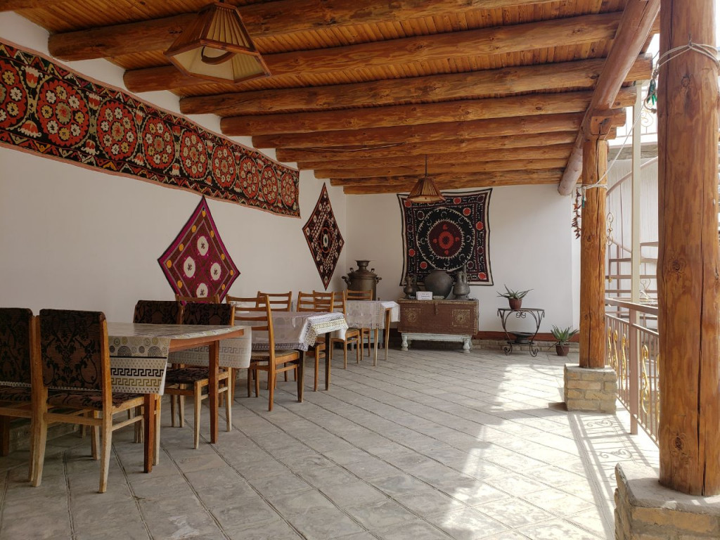 B&B Sarrafon Mehmon uyi