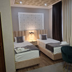 Suite room with twin beds