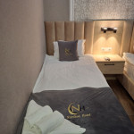 Suite room with twin beds