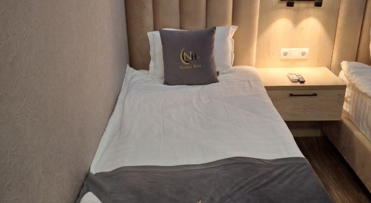 Suite room with twin beds