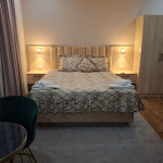 Family Room (2 Adults + 1 Child)