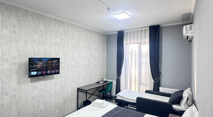 Deluxe Family Room