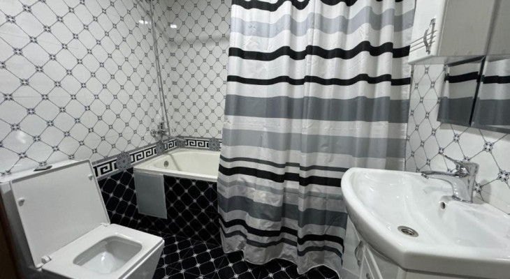 Triple room with shared bathroom