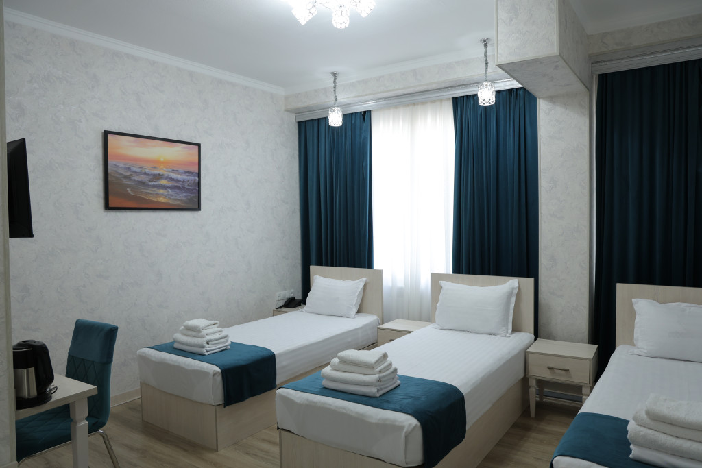 MERCURI MERIDIAN Hotel