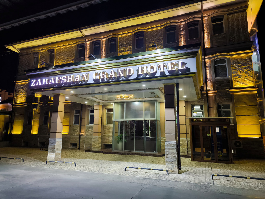 Гостиница Zarafshan Grand Navai
