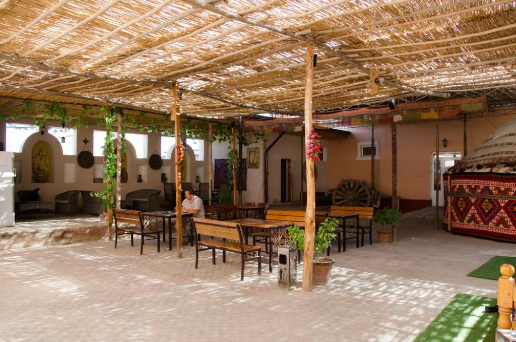 Jipek Joli INN Mehmonxonasi