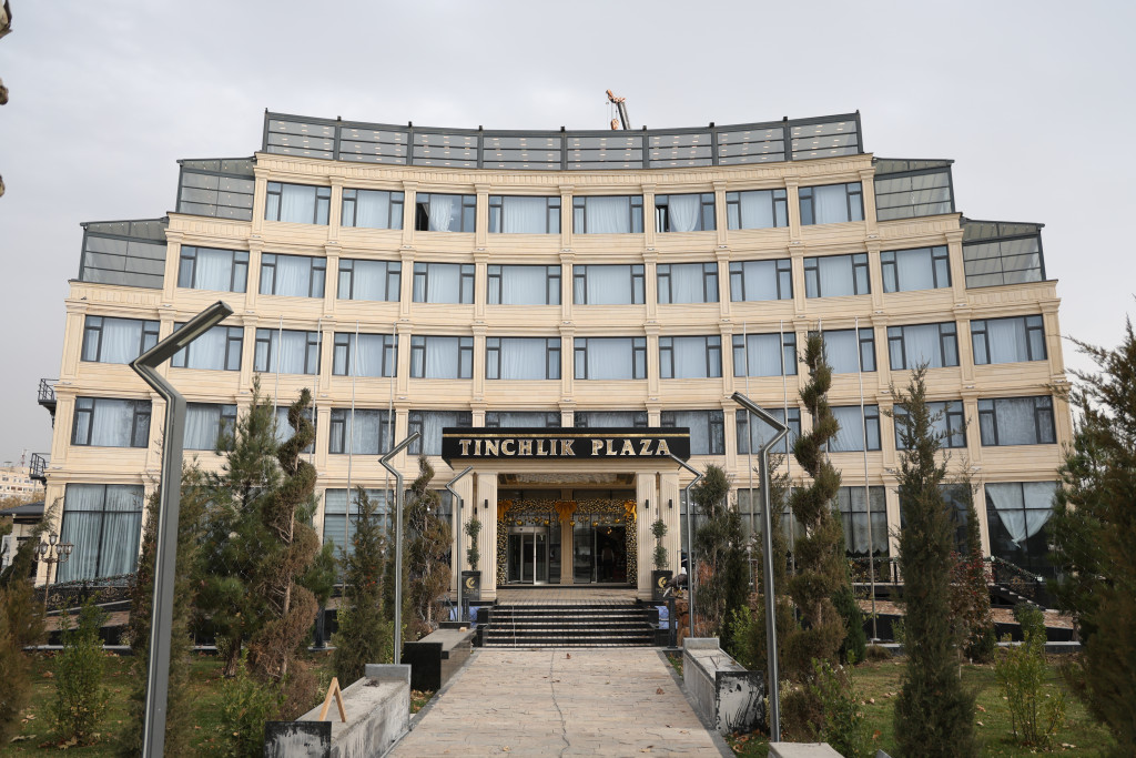 Отель Tinchlik Plaza  2