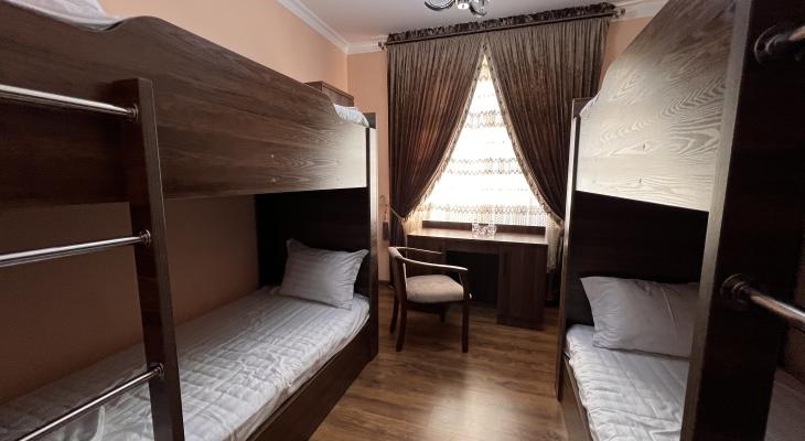 8-bed shared room for men.