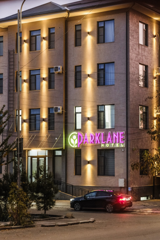 Parklane Hotel