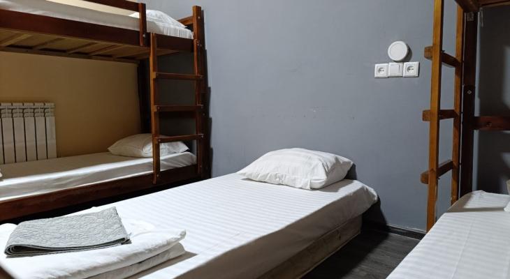 Single Bed in Female Shared Room
