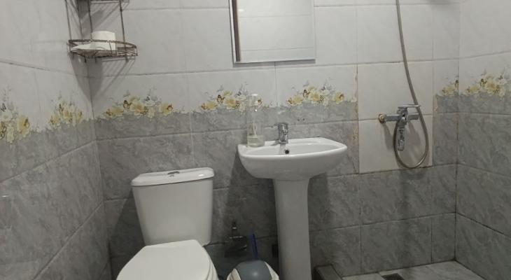 Single Bed in Female Shared Room