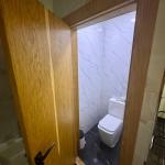 Двухместный номер с 2 отдельными кроватями и общей ванной комнатой