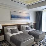 Suite room with twin beds