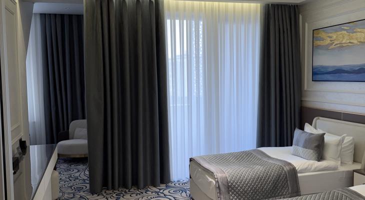 Deluxe Family Room