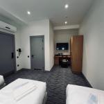 Triple room without windows