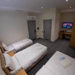 Triple room without windows