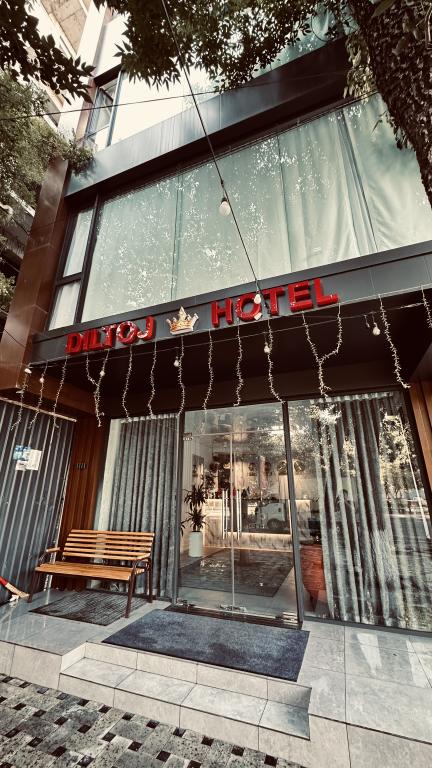 Dil Toj Hotel
