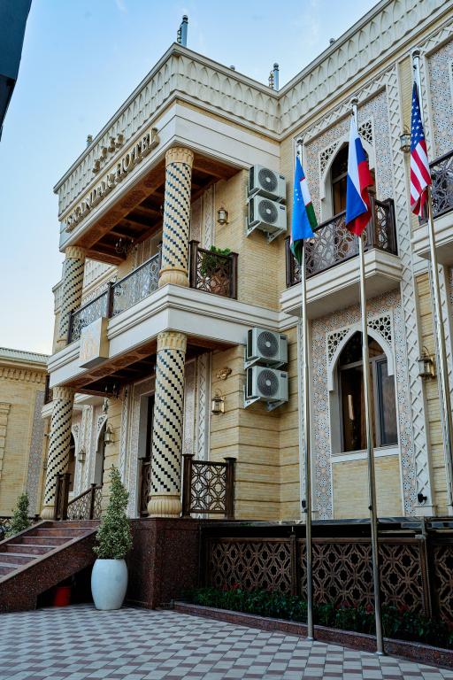 Iskandar Hotel