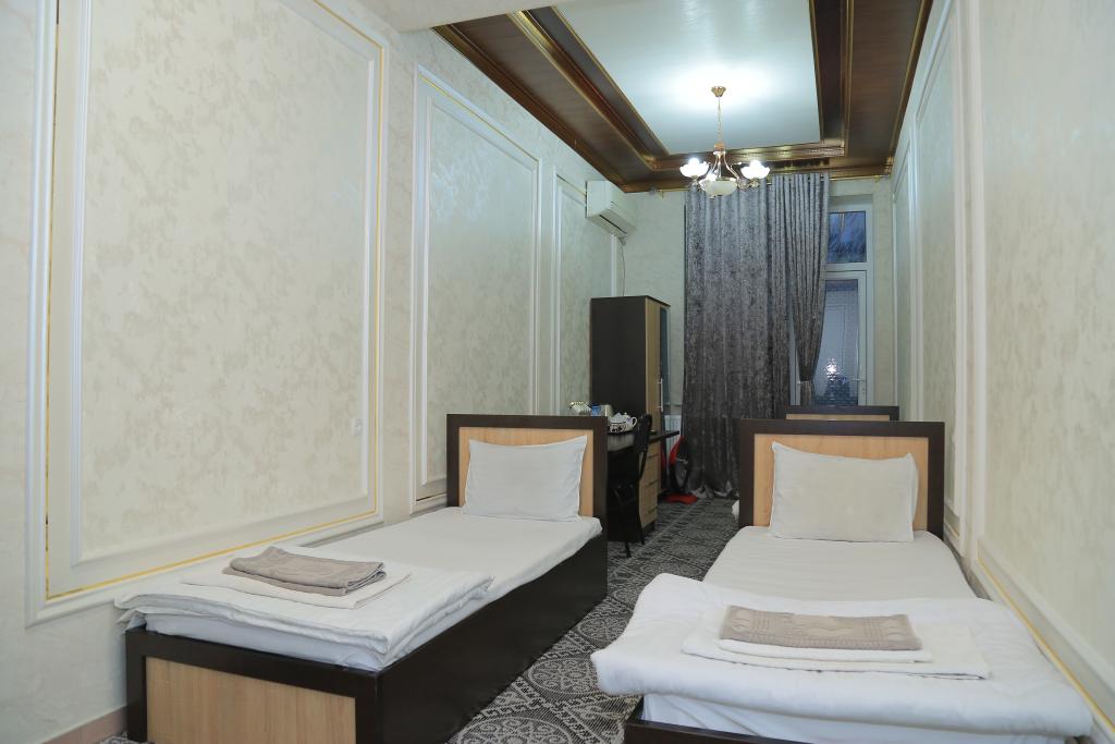 Farovon Hostel