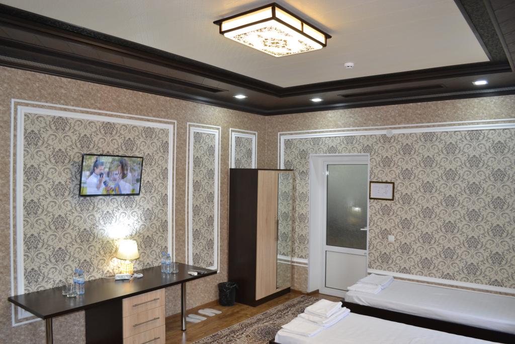 Farovon Hostel