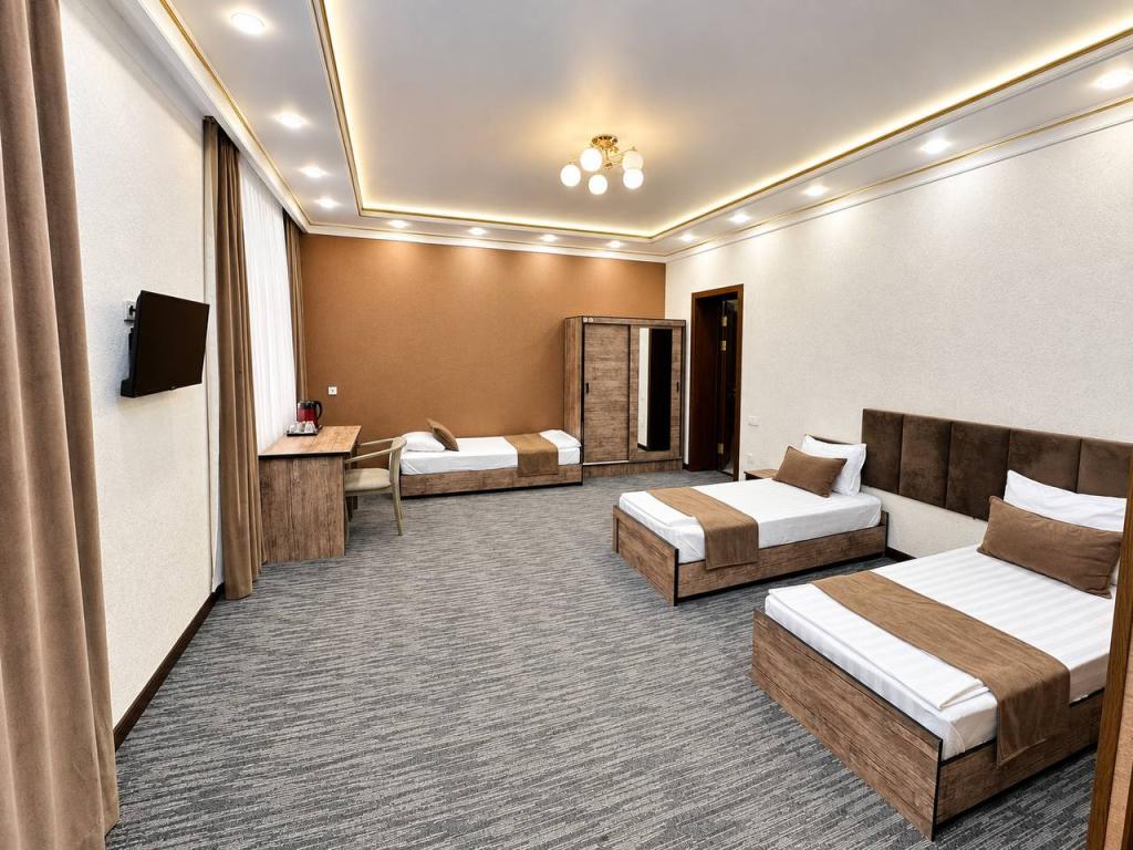 Art Angren Hotel