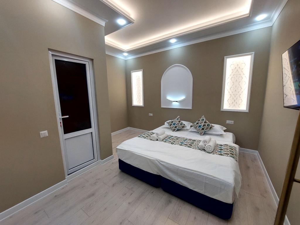 Tillo Kamol Guest House