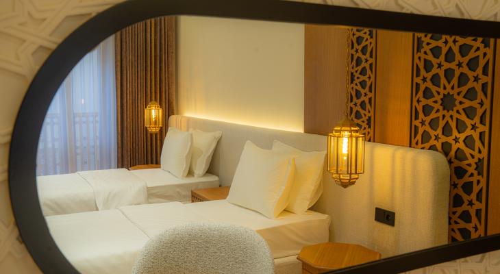 Twin room with two double beds