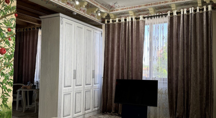 Suite with "king-size" bed