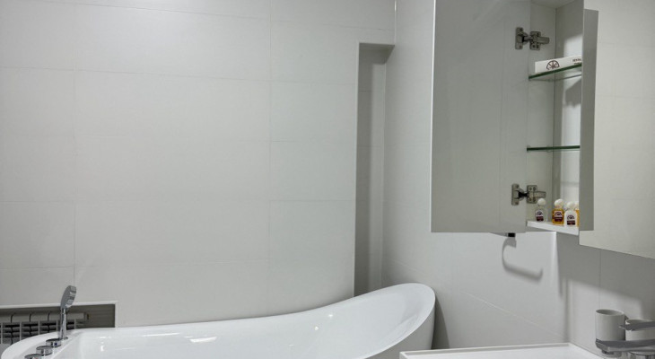 Suite with "king-size" bed