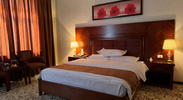 Suite with "king-size" bed