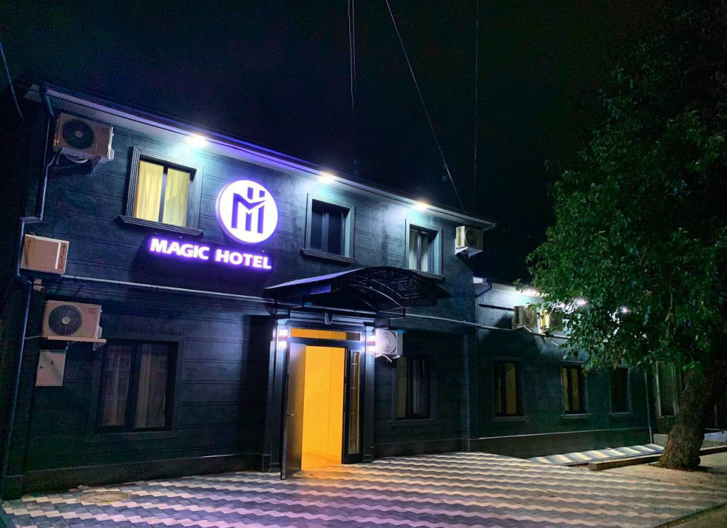 Hotel Magic