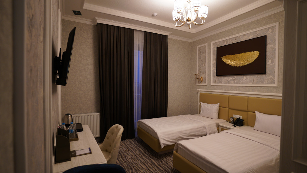 Отель Tinchlik Plaza  2