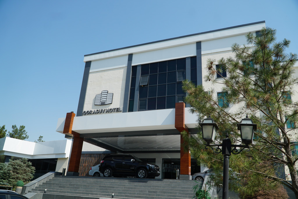 Гостиница Qorasuv