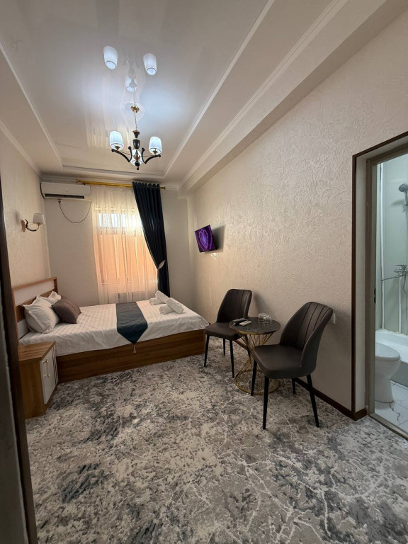 SAROY PLACE Hostel