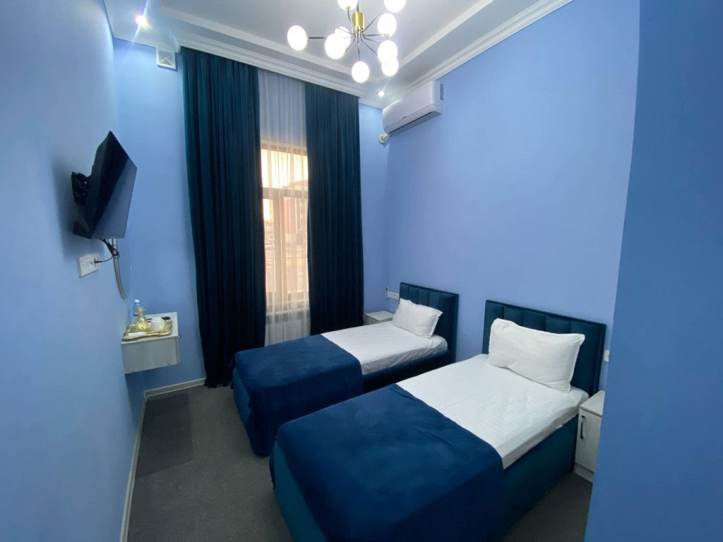Azam Plaza Hotel