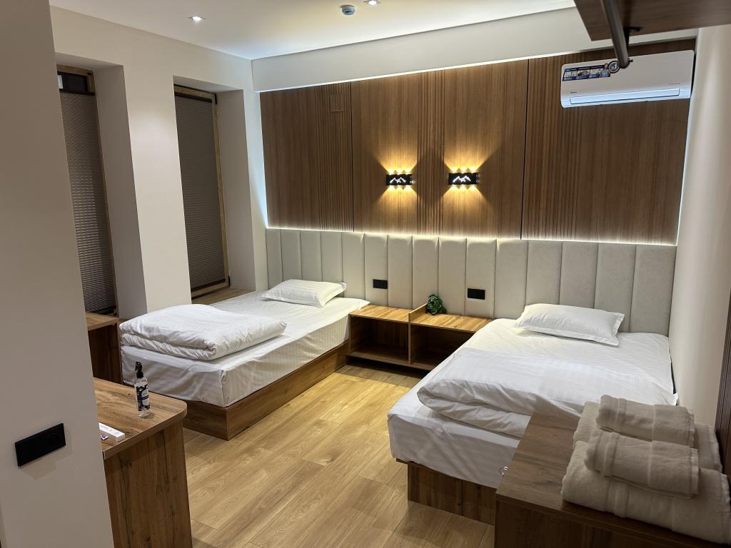 LUXORA Hotel