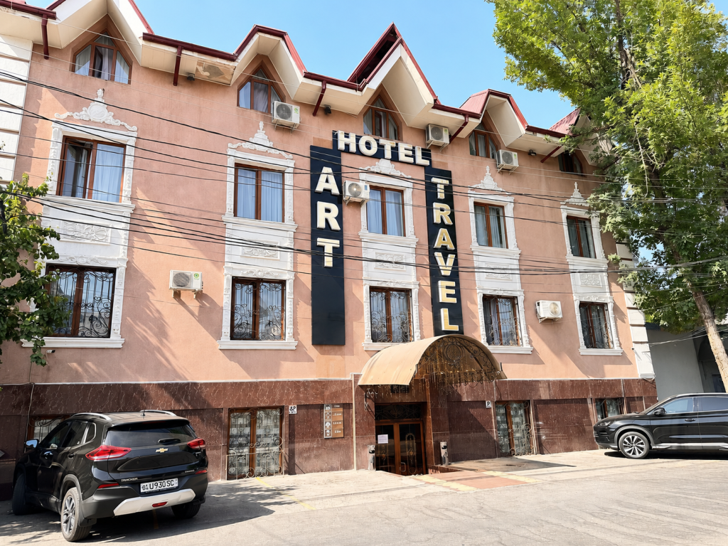 Art Travel Hotel