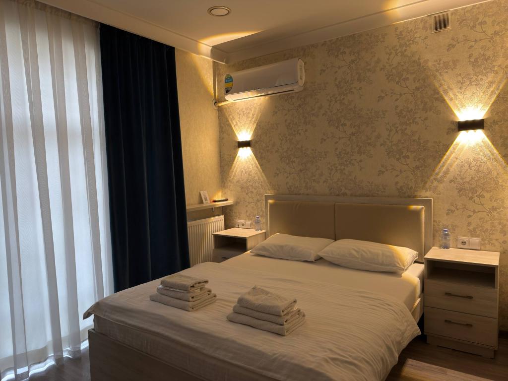 Taht Hotel